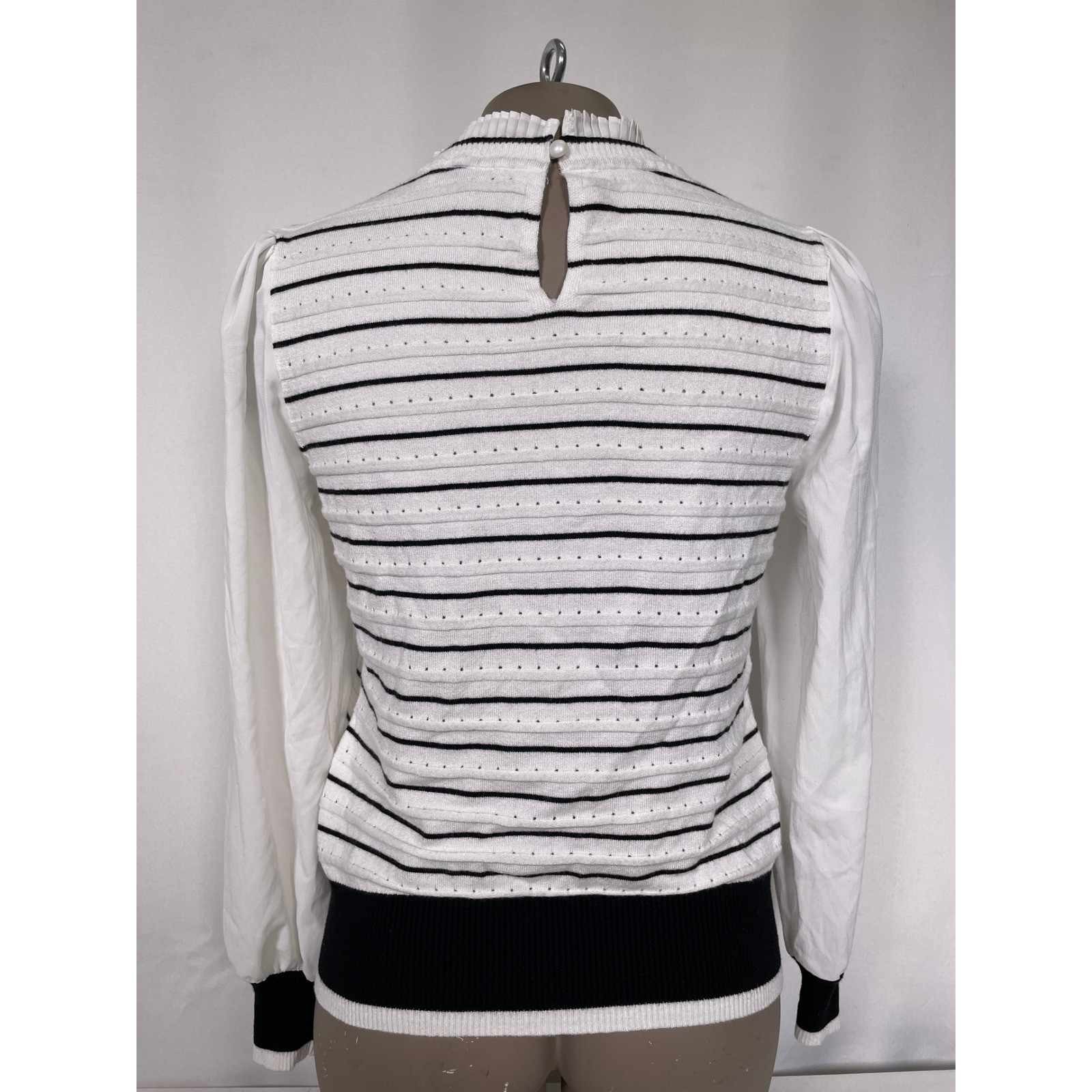 Sioni Milano Mock Neck Long Sleeve Blouse Striped White/Black Top Women’s SMALL