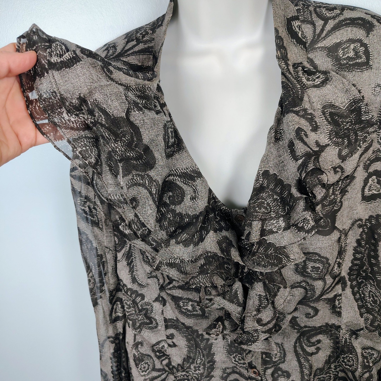 Lafayette 148 New York 100% Silk Paisley Ruffle Blouse Grey Black Size 12