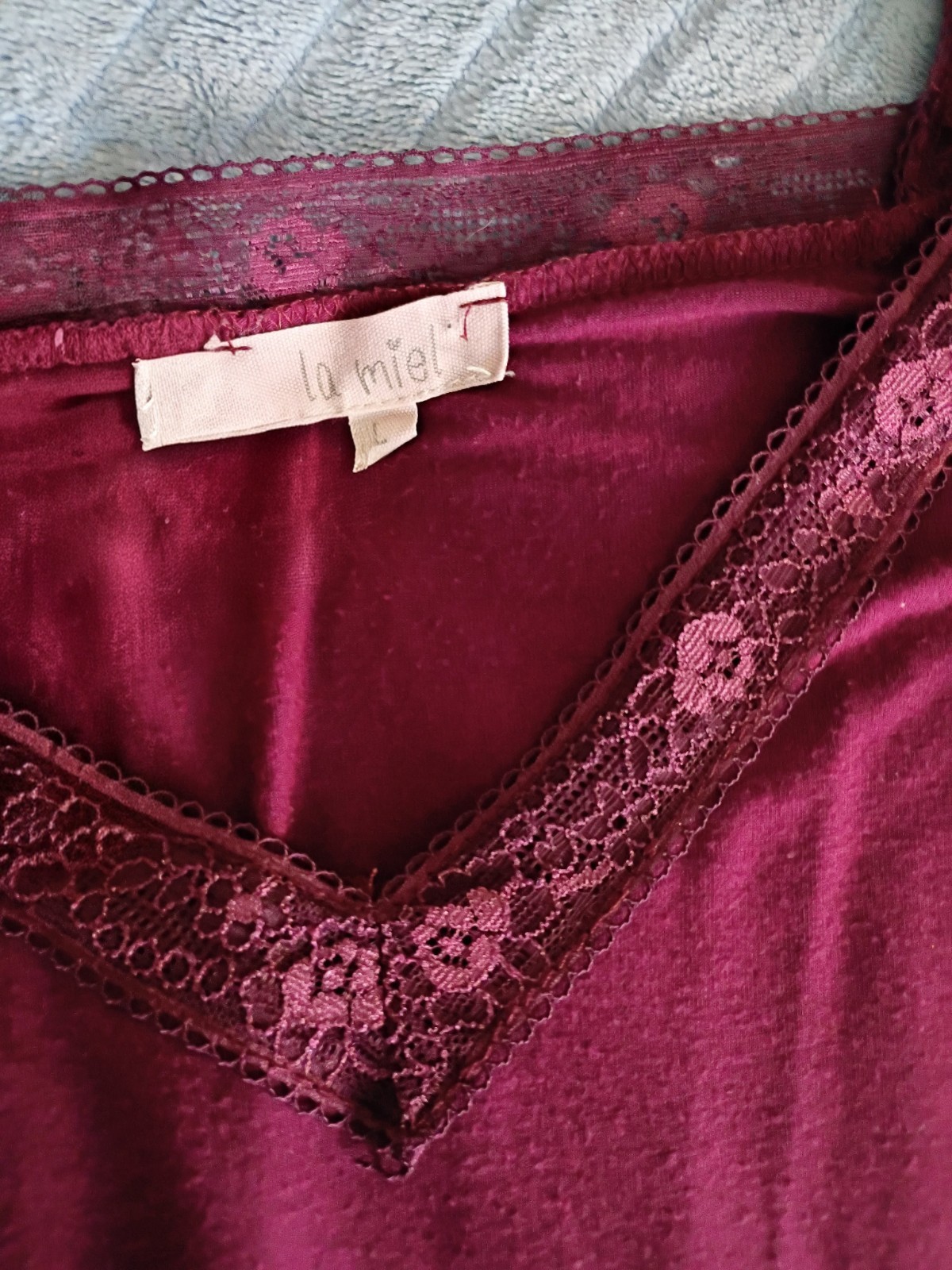 ​La Miel Lace Trim V-Neck Top Soft Grunge Romantic Feminine Size L