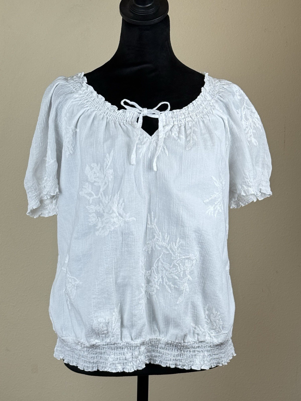 White Blouse L Embroidered Gauze Boho Peasant Festival Short Sleeve