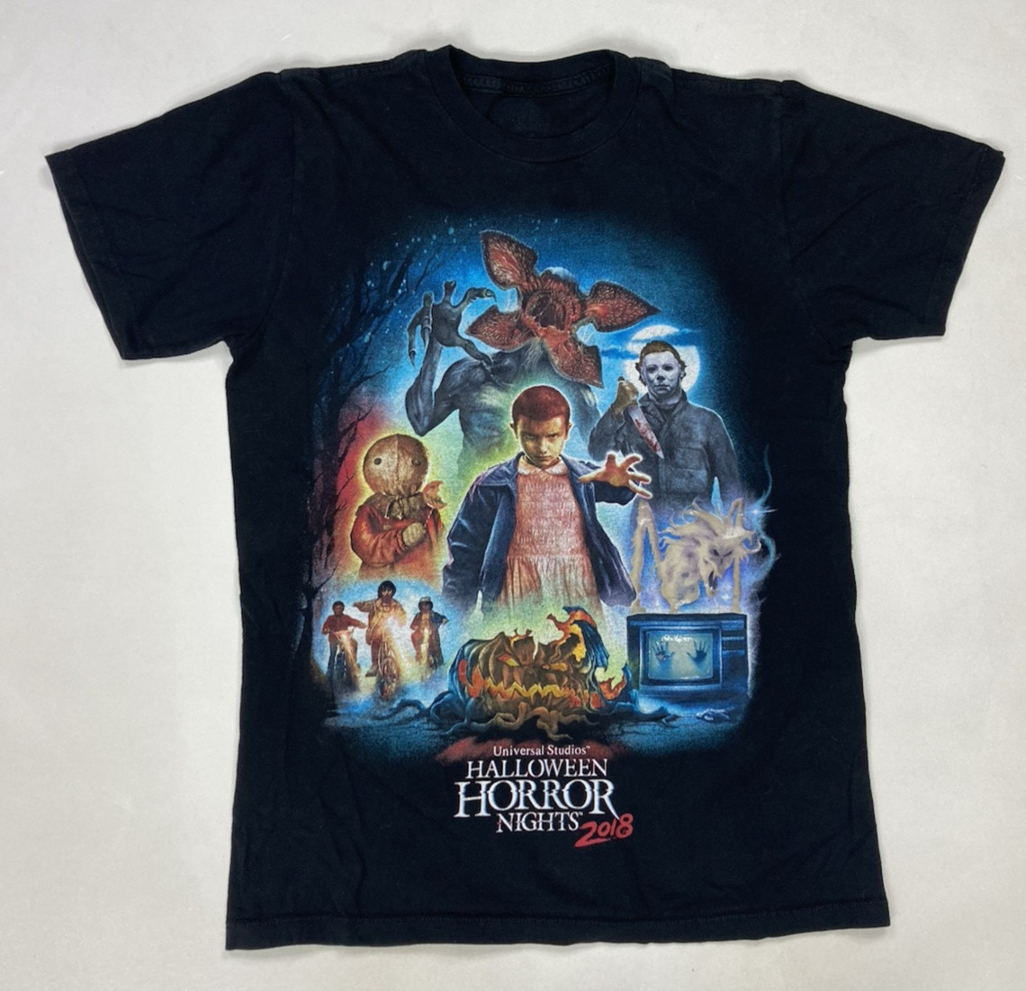 Universal Studios Halloween Horror Nights 2018 Graphic T-shirt Women Small Black