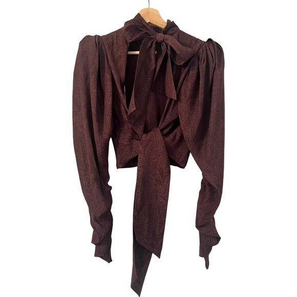 L’ACADEMIE The Basil Top in Burgundy Size M