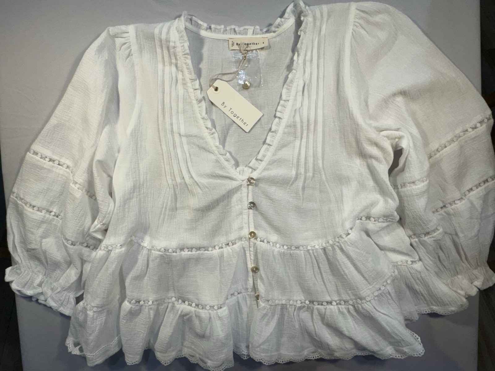 By Together Women’s White Solid V-Neck 3/4 Sleeve Peasant Ruffle Lace S