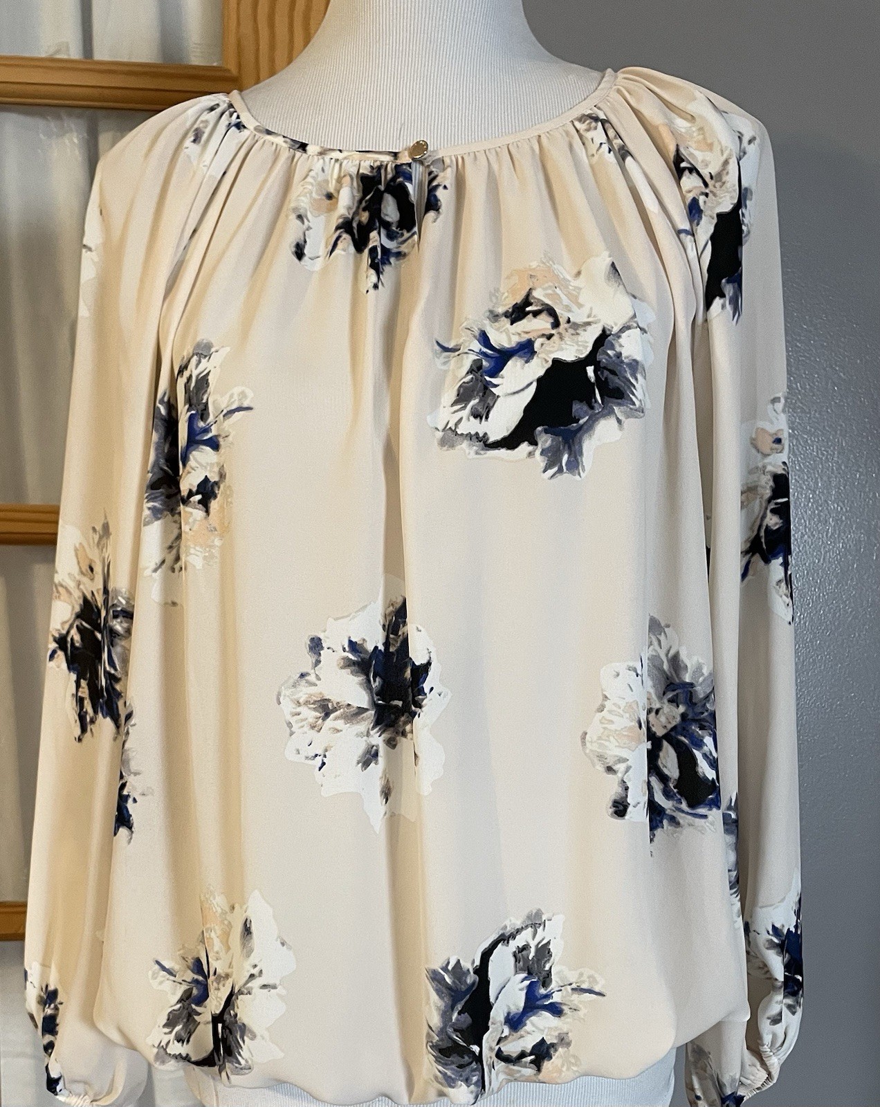 Vince Camuto Floral Blouse Women M Blush Navy Elastic Waist Cottagecore Career