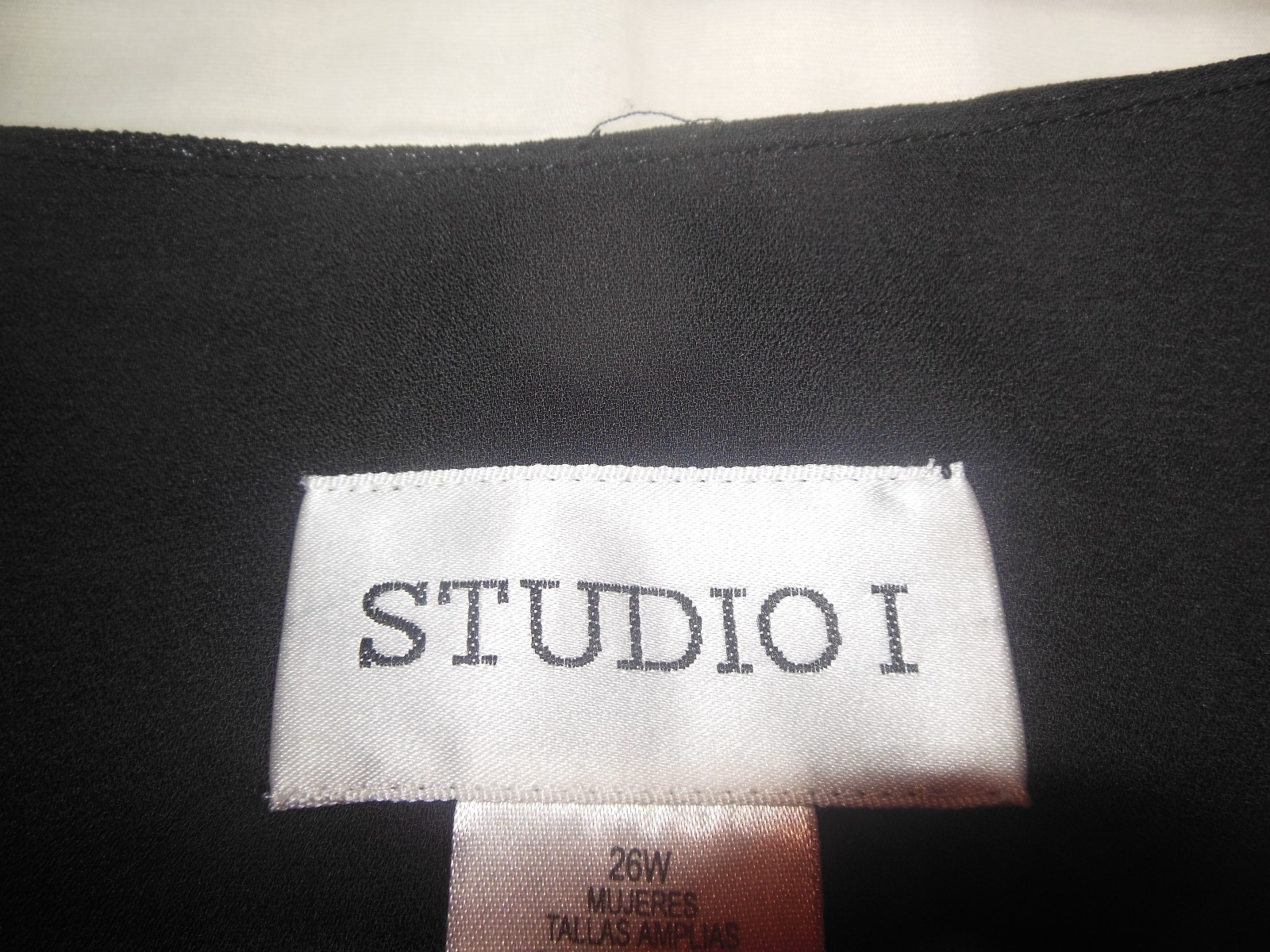 Studio I Women’s Plus Size Black Embroidered Lined Sleeveless Top 26W