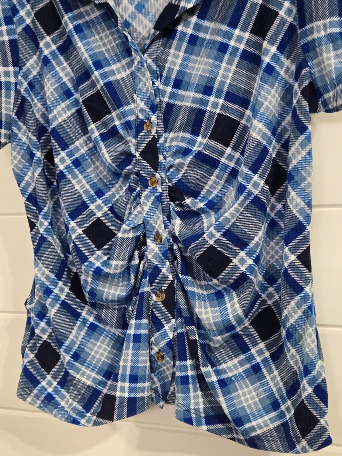 No Comment NY LA Women’s 1X Cinched Front Button Up Shirt