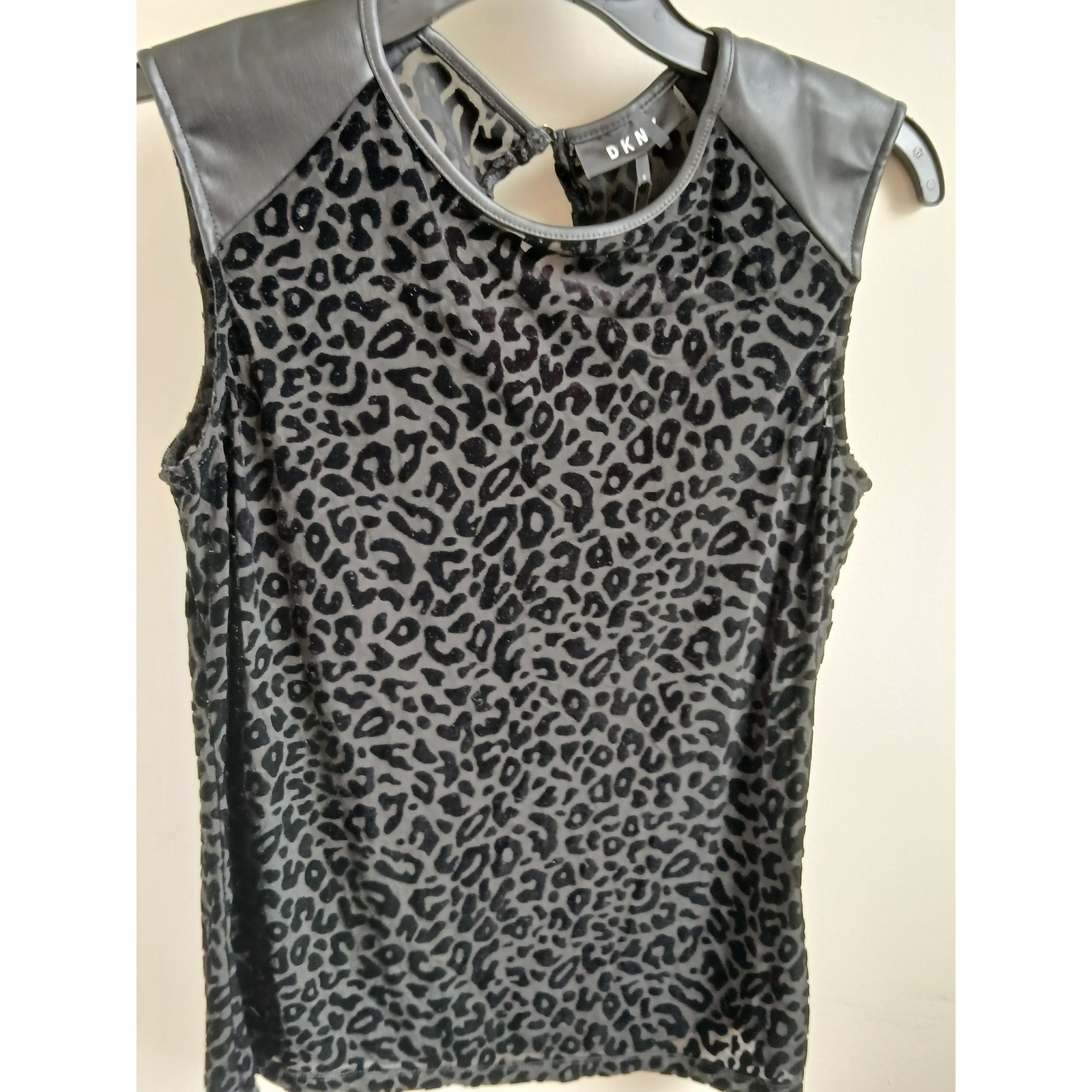 NWT DKNY Women’s Black Velvet burnout Leopard Print Sleeveless Top Size S