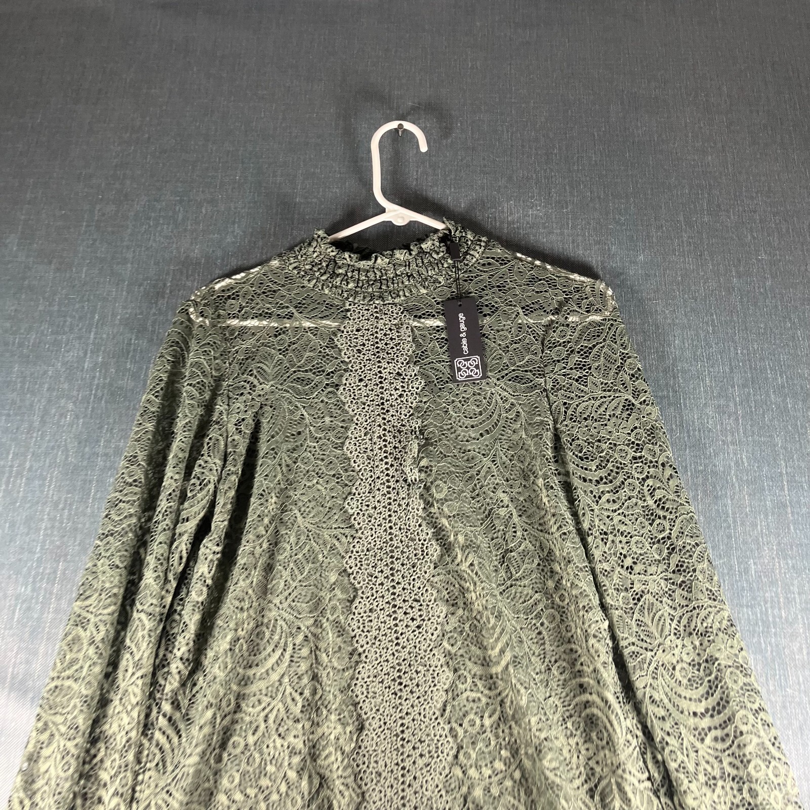 Cable & Gauge Women Blouse Top Size S Olive Green Stretch Lace Overlay Mock Neck