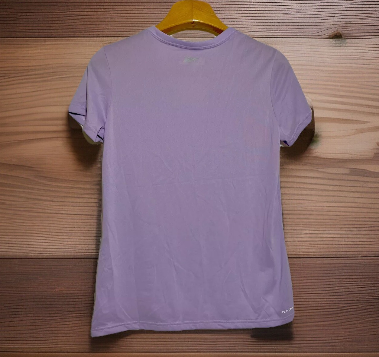 Reebok Women’s Top Purple T-shirt Play Dry V-Neck Large Short Sleeves Stretch