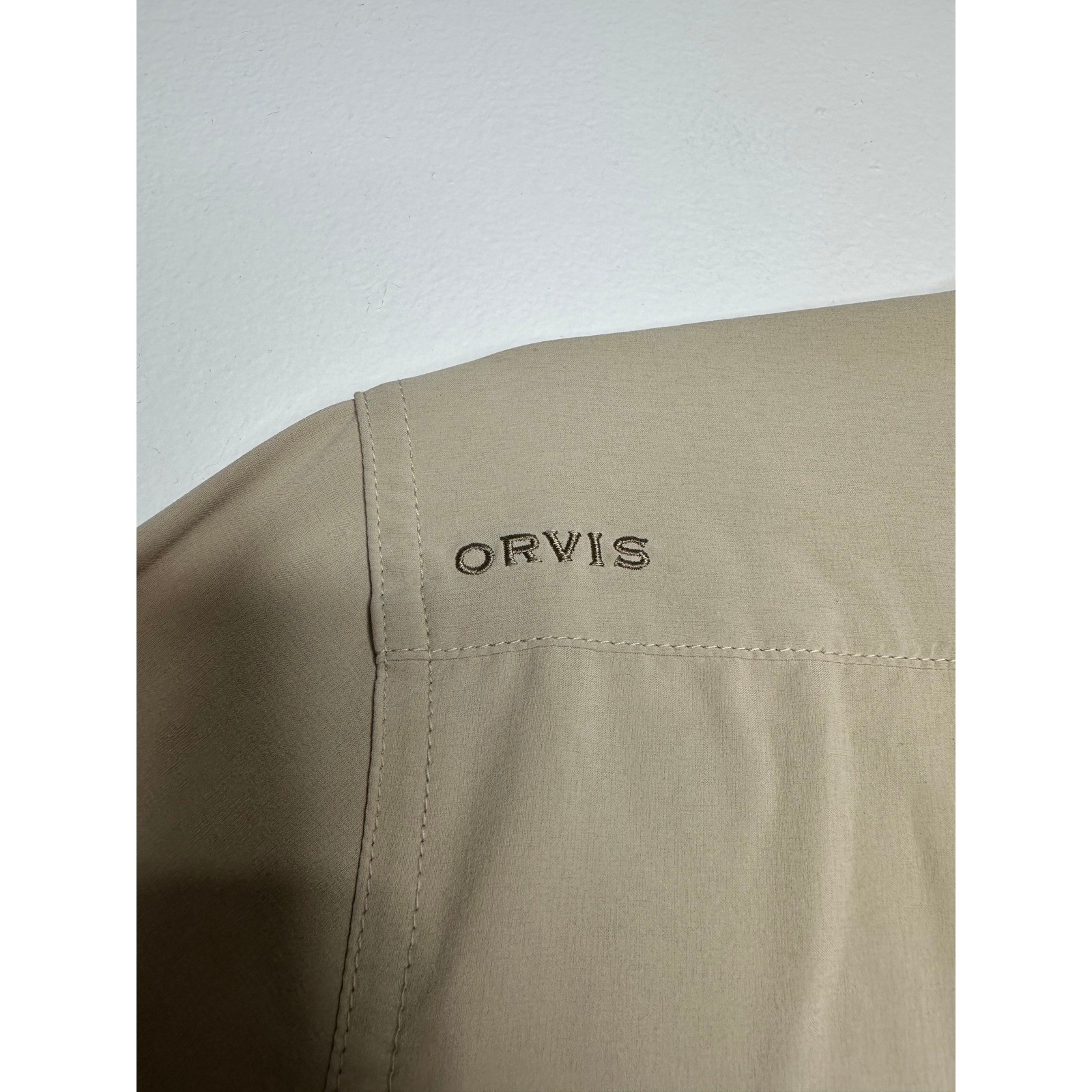 Orvis Insect Shield Roll Tab Sleeve Button Down Shirt Size L Tan Outdoor Hiking