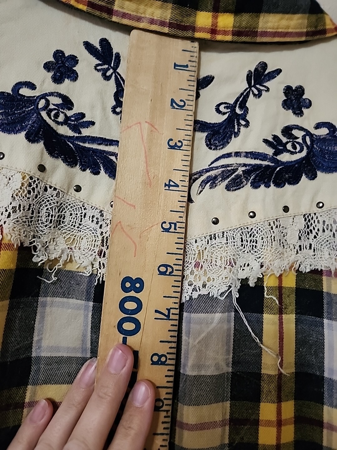 Gimmicks by BKE Boho Patchwork Lace Studded Western Flannel Size M Yellow READ
