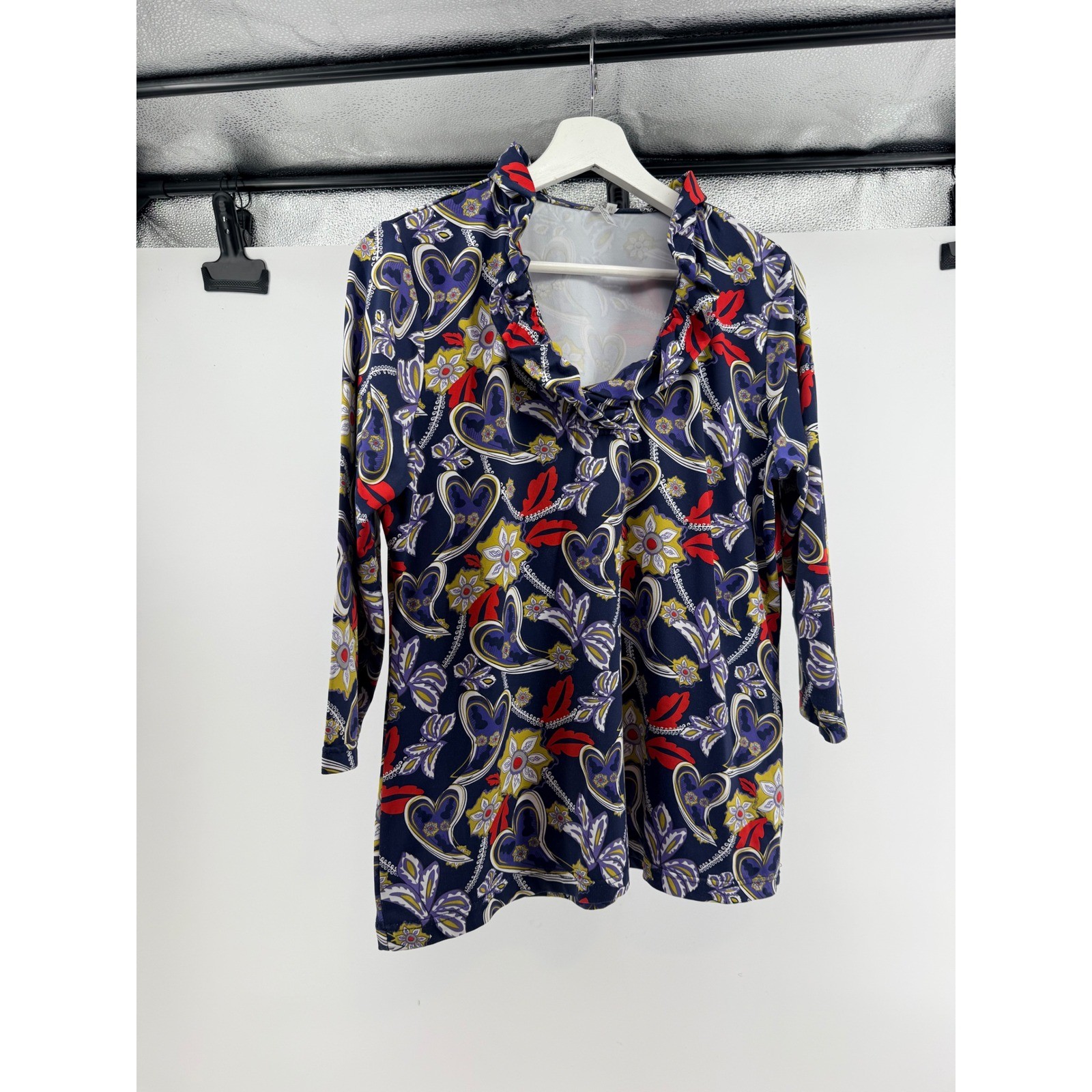 Lulu-B Womens Paisley Floral Ruffle Neck Tunic Top. MED