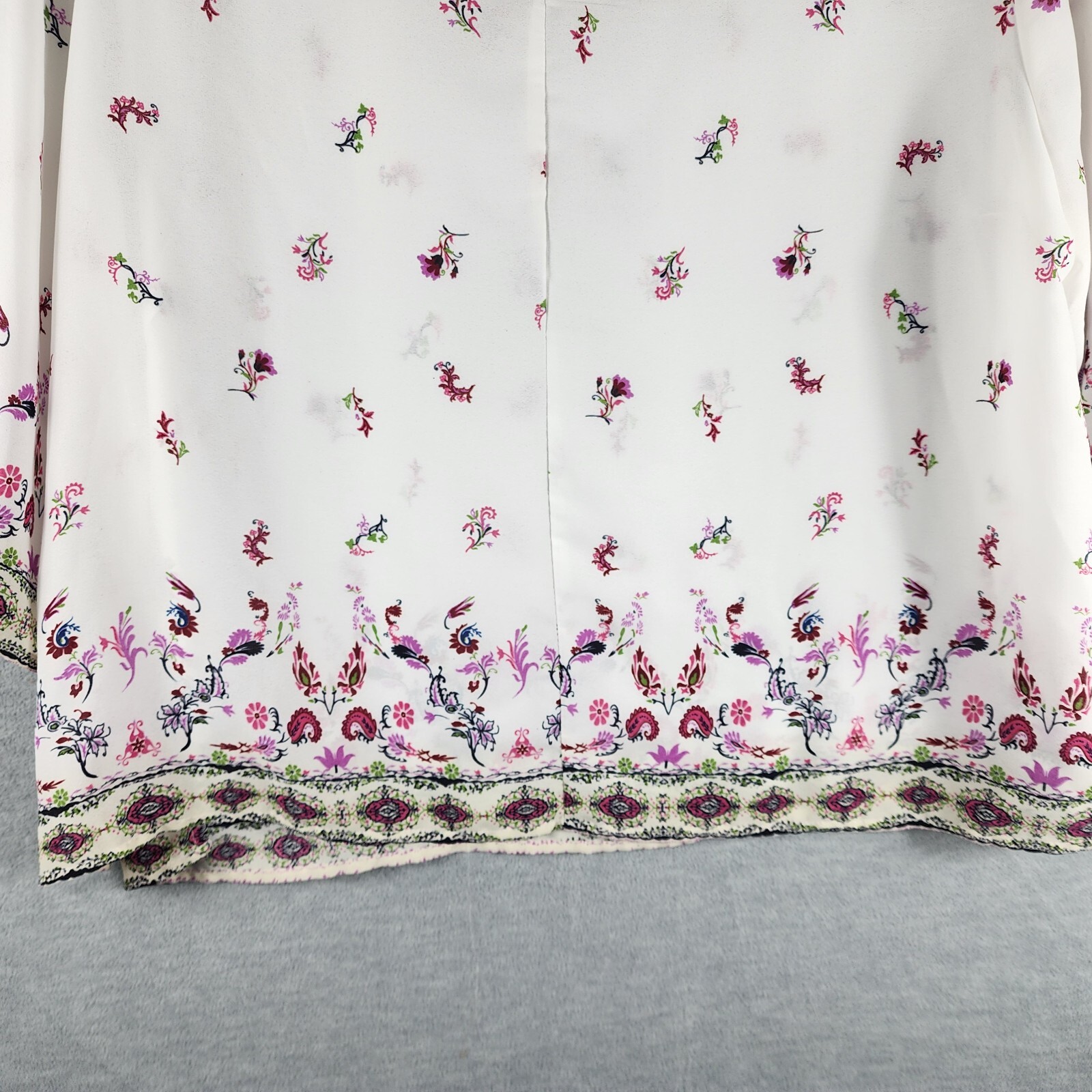 Roommates Woman Blouse 3X White Floral Top Back Keyhole Loose Wide Sleeves