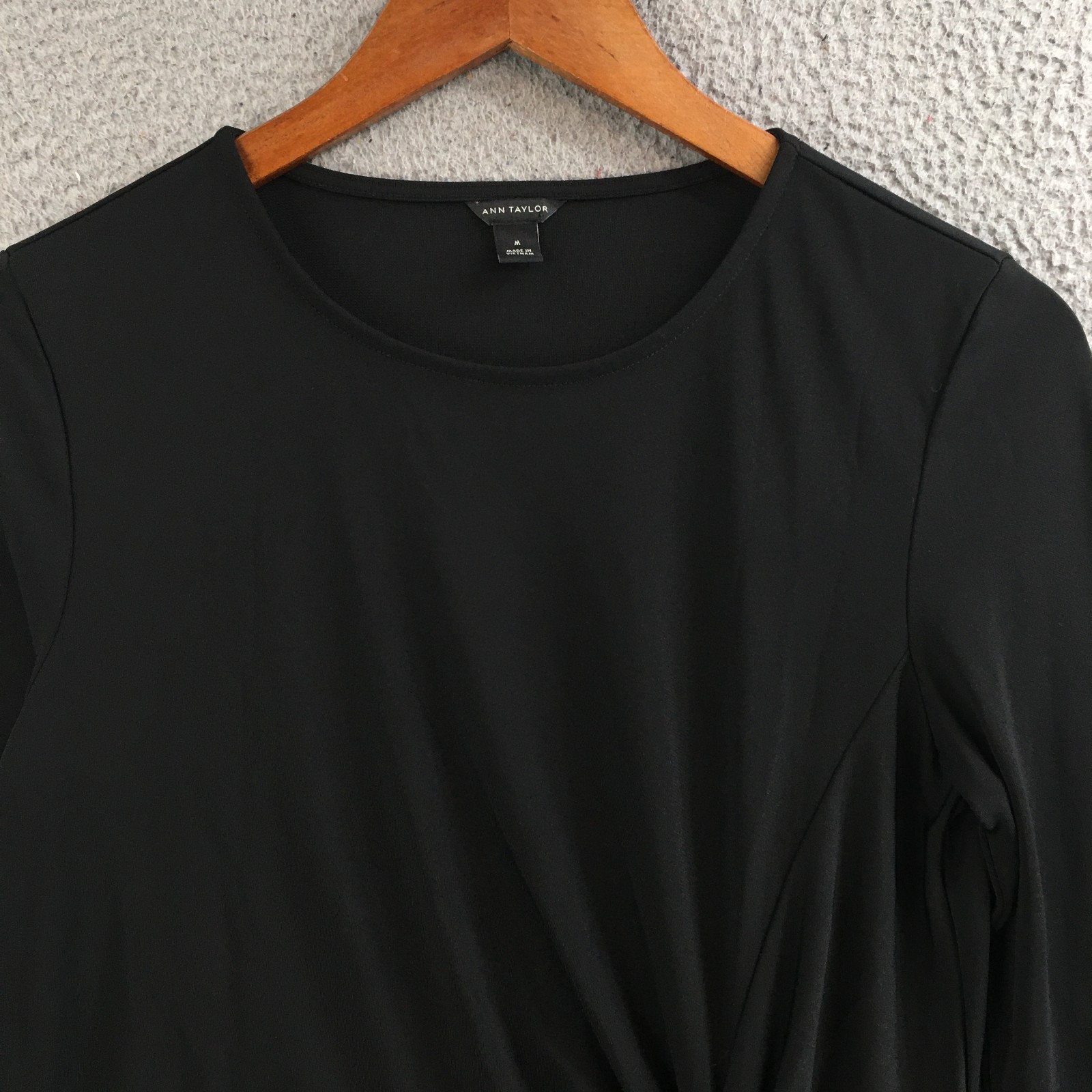 Ann Taylor Top Women M Twist Front Long Sleeve Stretch Blouse Knot Detail Black
