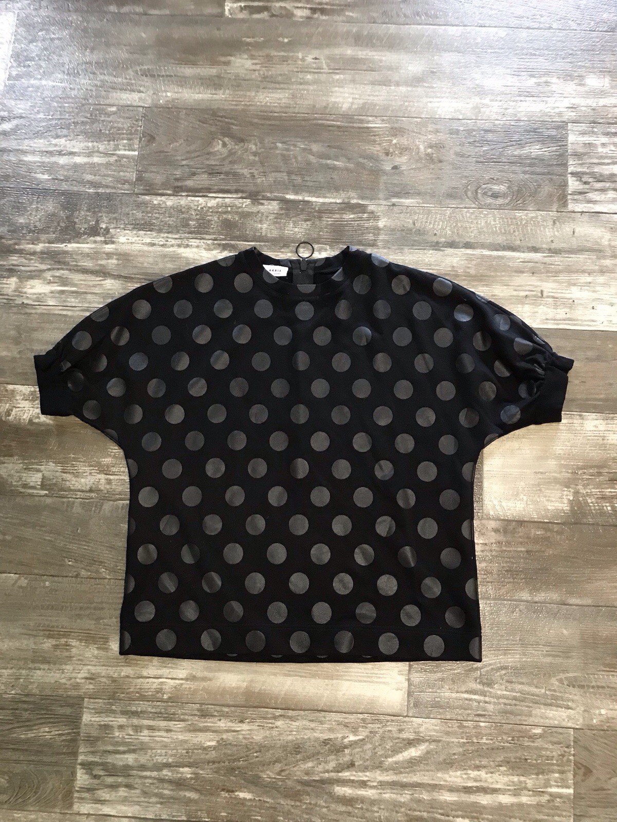 Akris Punto Top Shirt Short Sleeve Black Polka Dot Zip Neck size 4 boxy