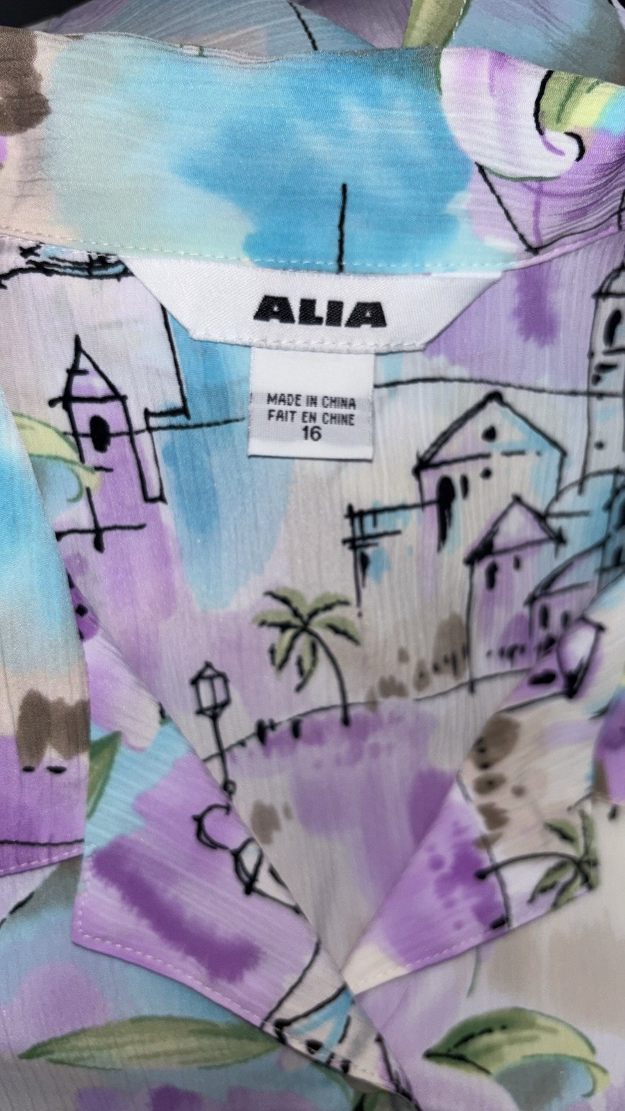 Alia Women Size 16 Button Up Short Sleeve Collared Top Crinkle Floral Print
