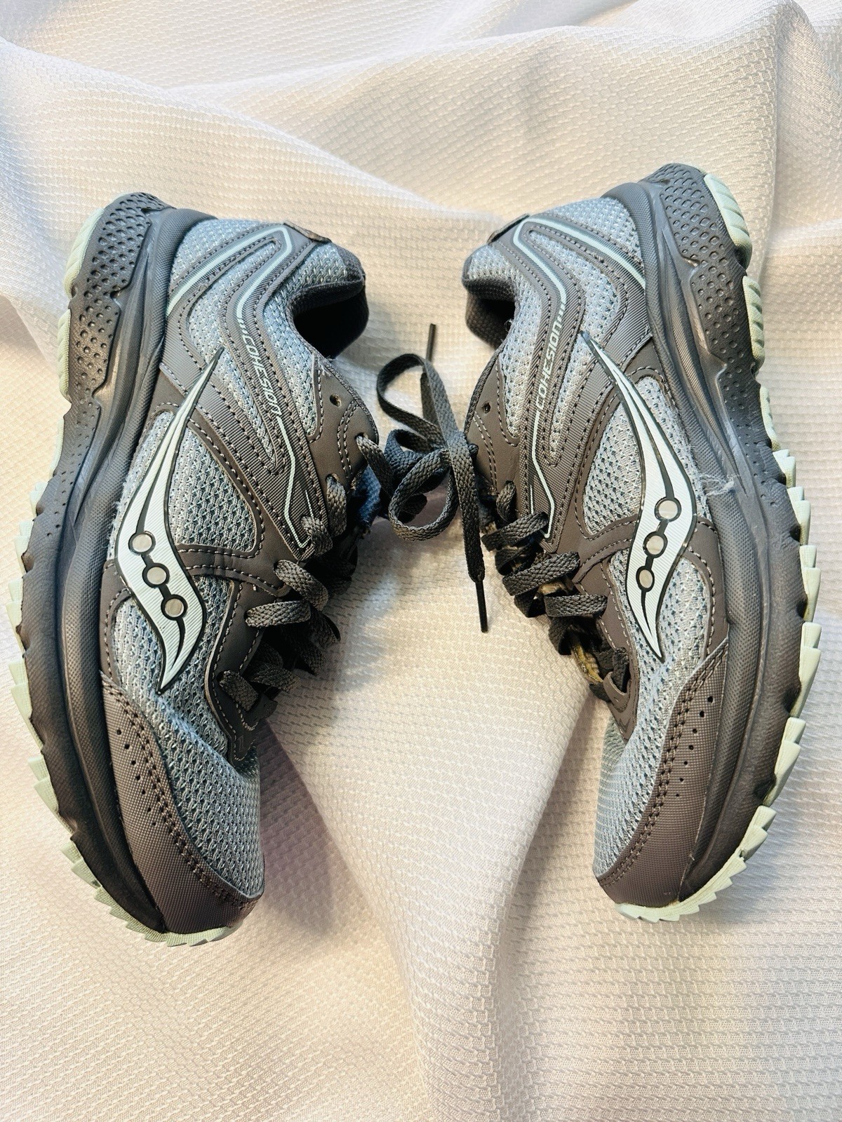 Saucony Gray Low Top Lace-Up Athletic Sneakers Rubber Outsole women # 6.5