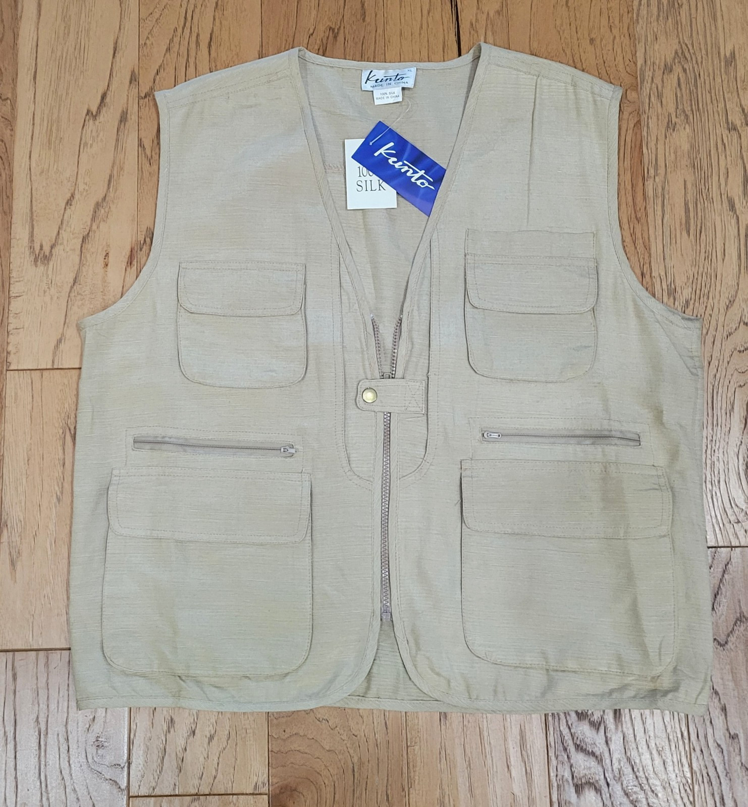 New KUNTO Travel Vest Distressed Cargo 100% Silk Kaki XL 8 pockets Lined MENS