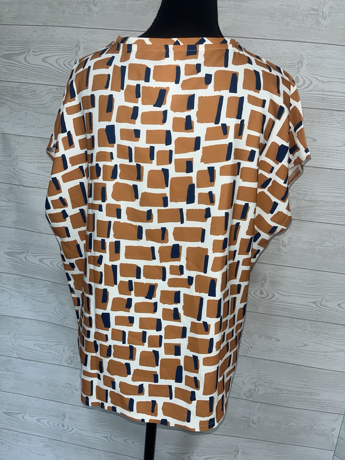 Wynne Layers Abstract Print Sleeveless Blouse Shirt Orange Blue Medium office