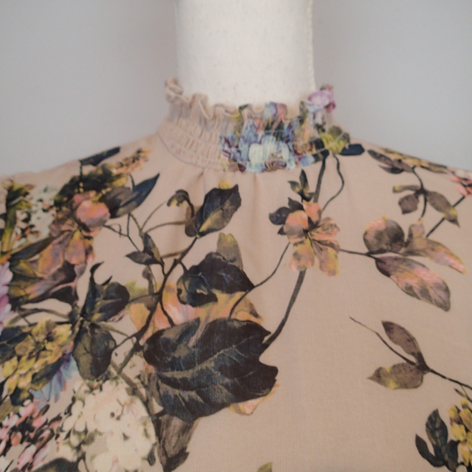 NEW Elie Tahari Womens Blouse Top Size s Floral shirt