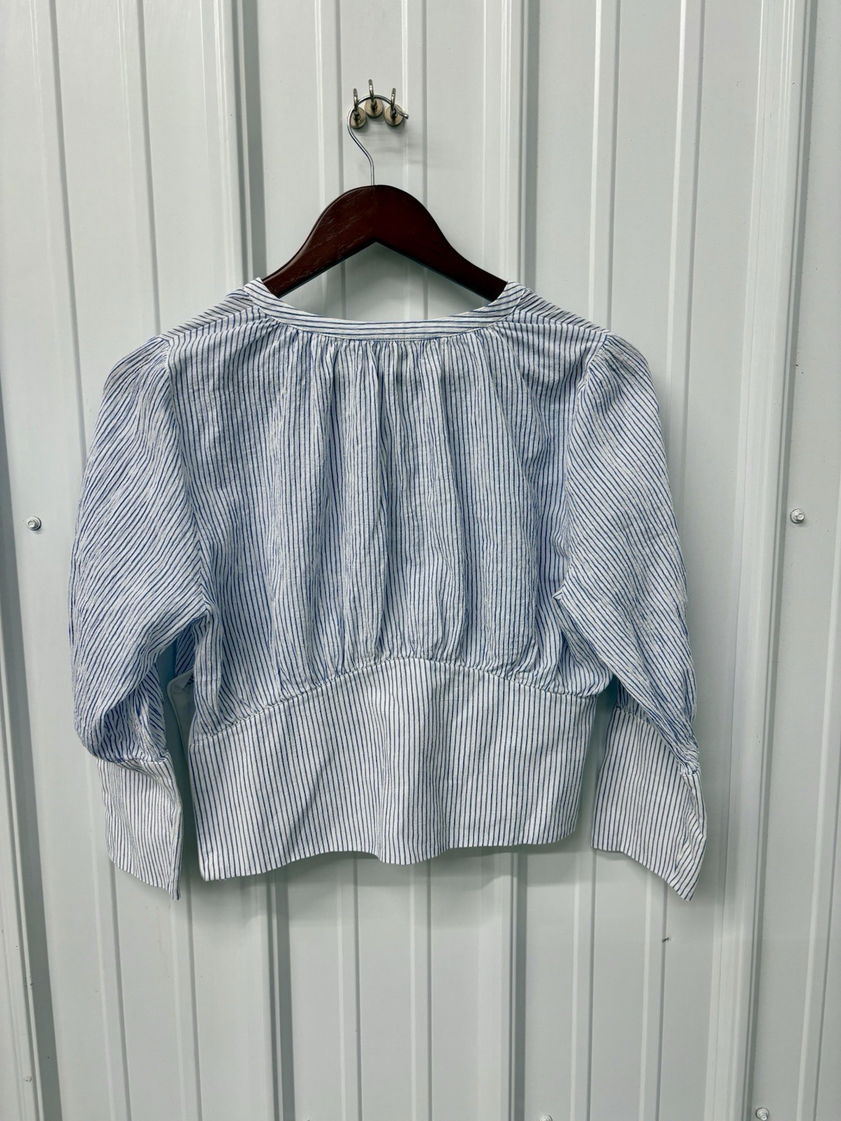 ZARA Blue/White Striped Cropped V-Neck 3/4 Sleeve Woven Cotton Blouse M