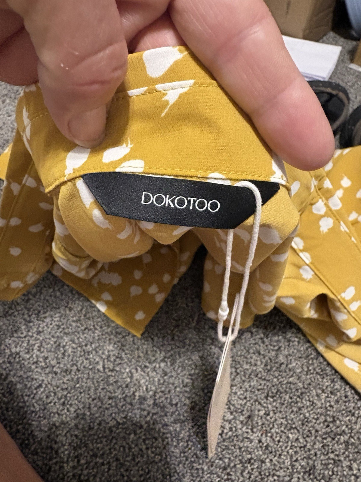 DOKOTOO Women’s 2XL Mustard Yellow Floral Button Front Long Sleeve Blouse NWT