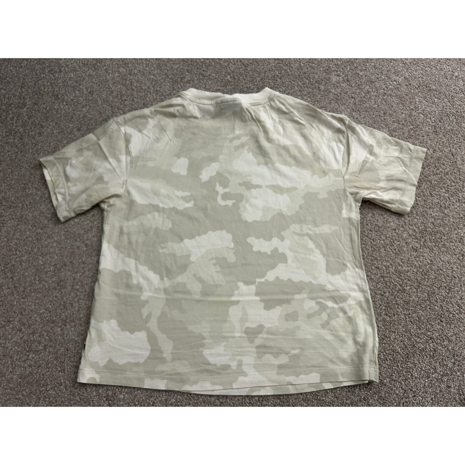 Nike T-Shirt Womens XS Beige Excellent Camo Futura Logo Short Sleeve Tee