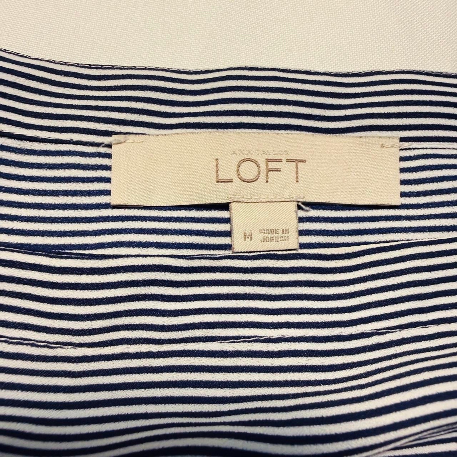 Loft white and navy striped boatneck top in size M timeless office workwear chic