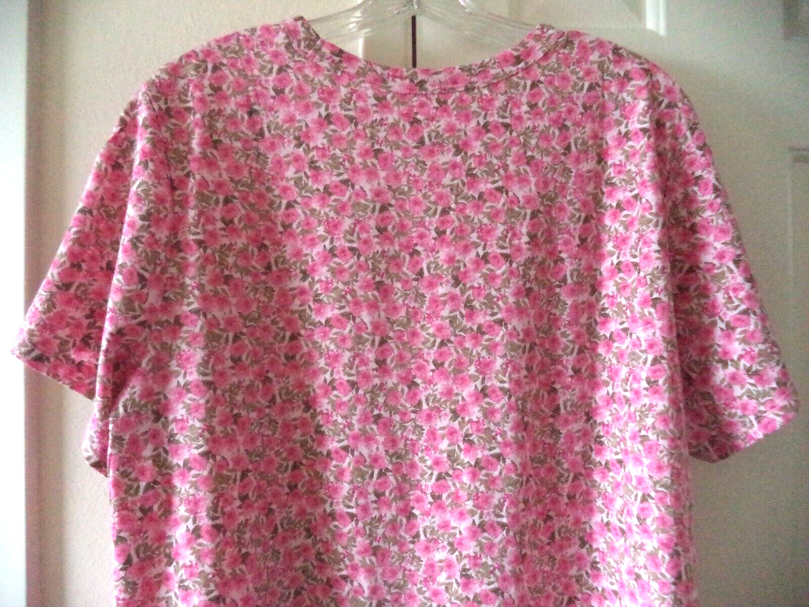 Old Navy Pink Lt Rose Green Floral Slight Slub Scoop Neck T-shirt 18 20 2XL 2X