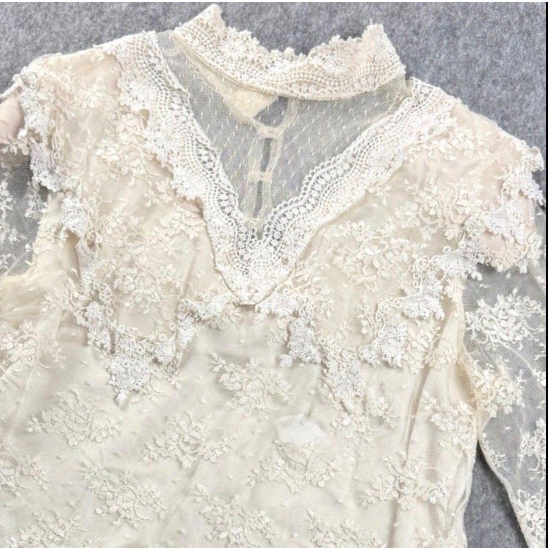 Vintage 80s Nicola Ivory Lace Blouse Womens 12 Victorian Ruffle Sheer USA Flaw
