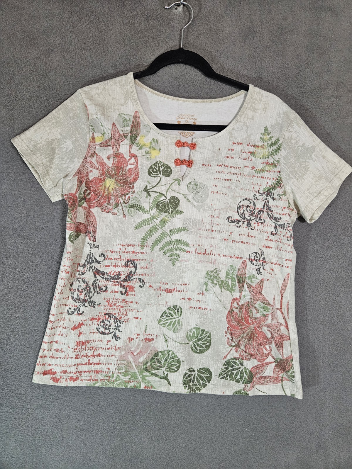 Northcrest Global Passage Women Medium Shirt Graphic Garden Vneck Boho Lagenlook