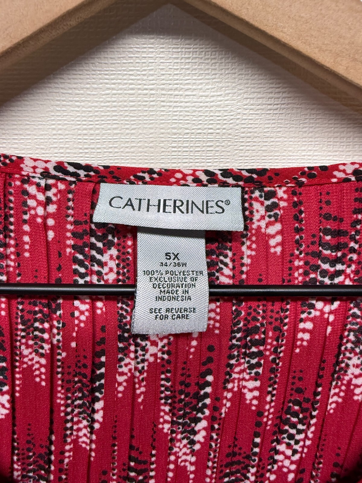 Catherines Tunic Top 5X Red Crochet Accordian Artsy Chiffon 3/4 Flare Sleeve