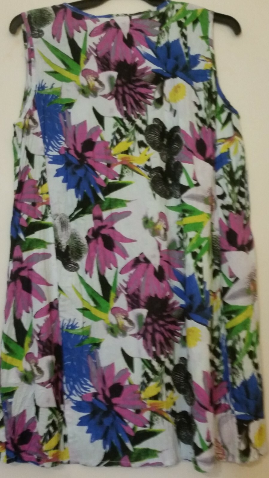 Beautiful Taking Shape Paradise Cotton Tunic With Crushed Effect Pockets BNWT