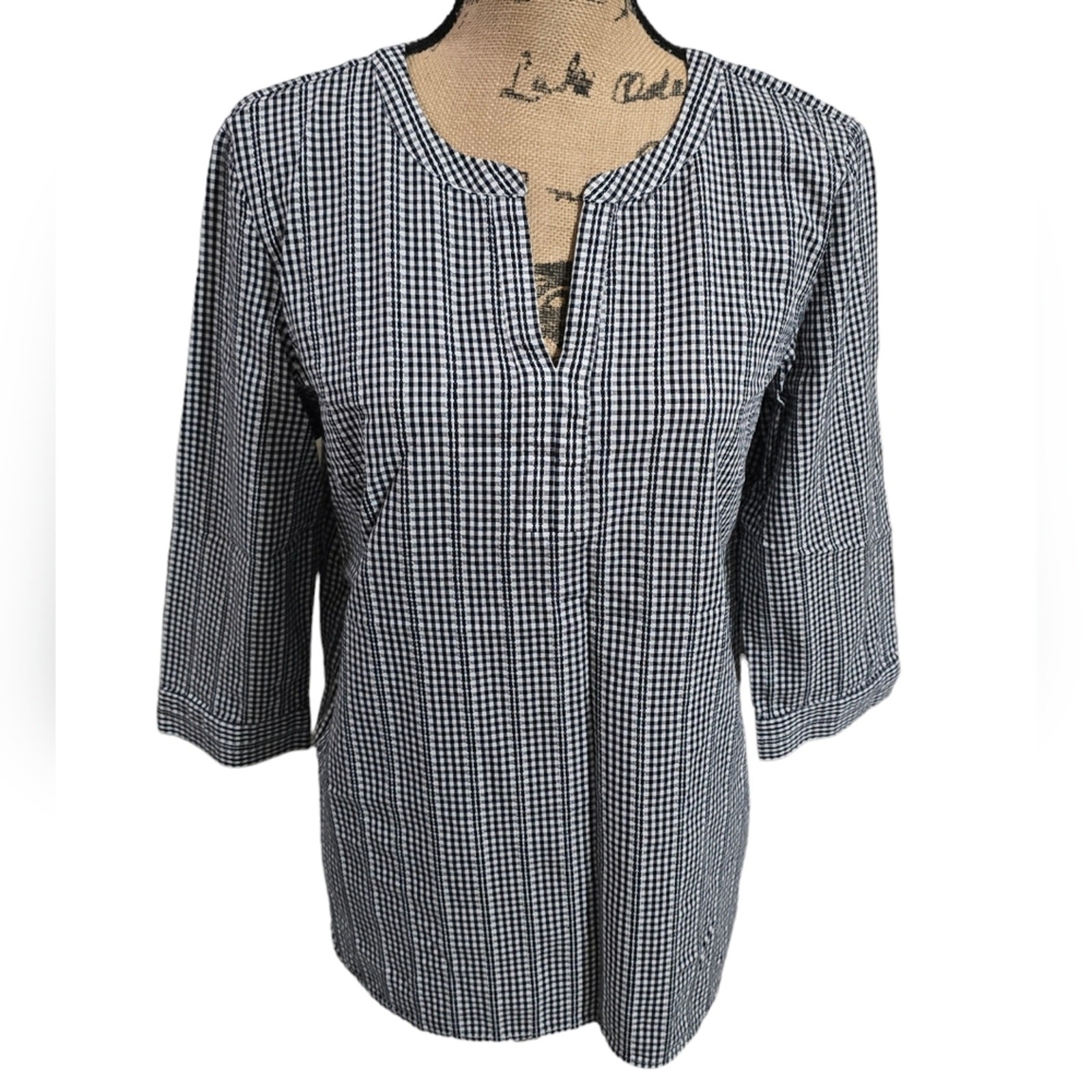 Talbots Dark Navy Blue and White Gingham Striped Pullover Shirt Size Large