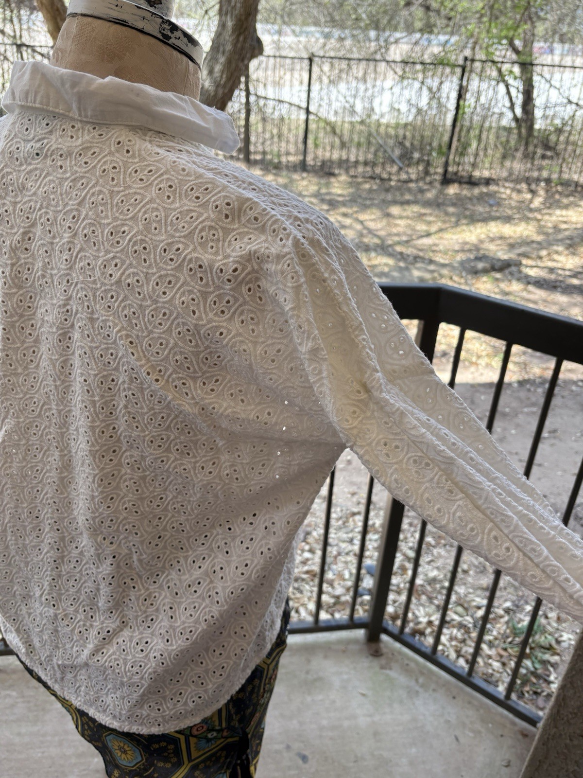 NWOT JADED GYPSY White Patch Eyelet Mix it Up Button Up Long Sleeve Top L/XL