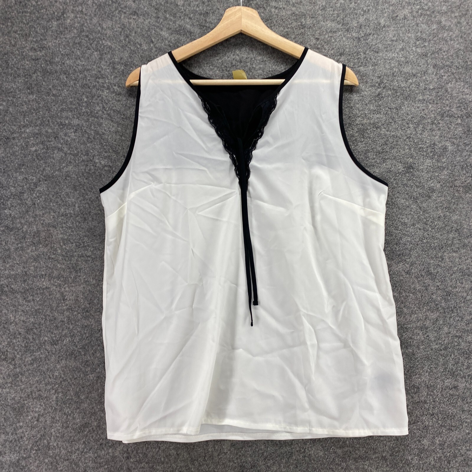 Worthington Blouse Women XL White V-Neck Tasseled Sleeveless Wide Strap Casual