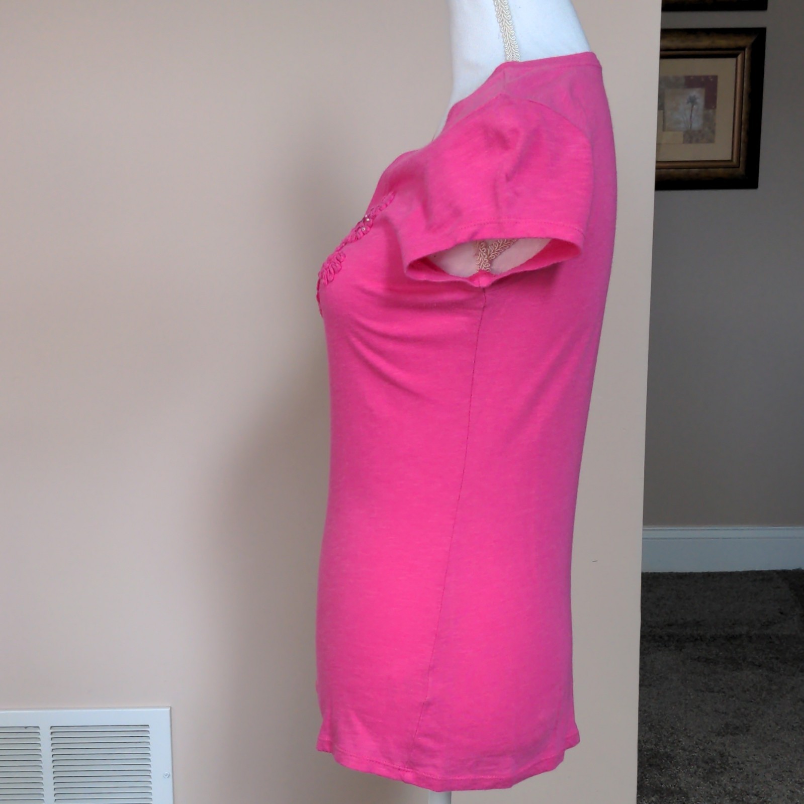 INC International Concepts Women’s Pink Beaded V-Neck Tee Short Sleeve M