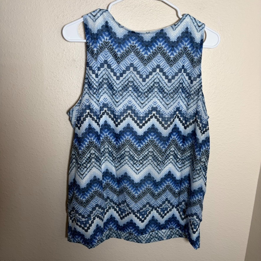 AB Studio Tank Top Women’s XL V-Neck Printed Sleeveless Lined Casual Blue