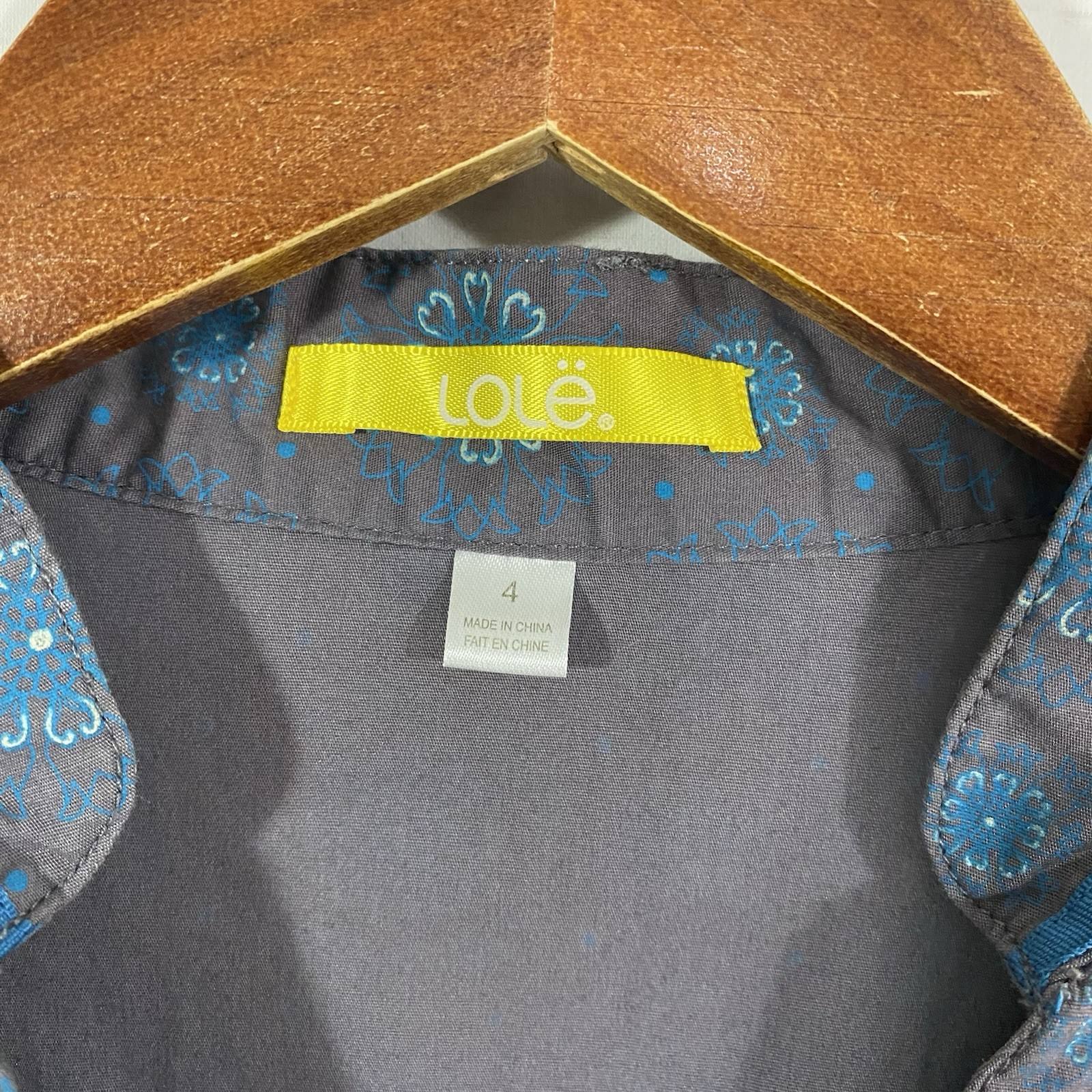 Lole Womens Belted Button Front Blouse Sz 4 Gray/Blue Floral Long Roll Tab Slv
