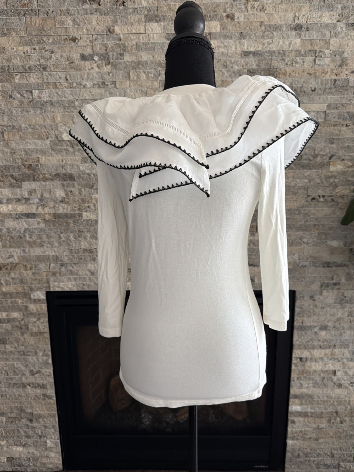 NWT Gracia Women’s White Ruffled Satin Trim Top Size S Elegant Statement Blouse