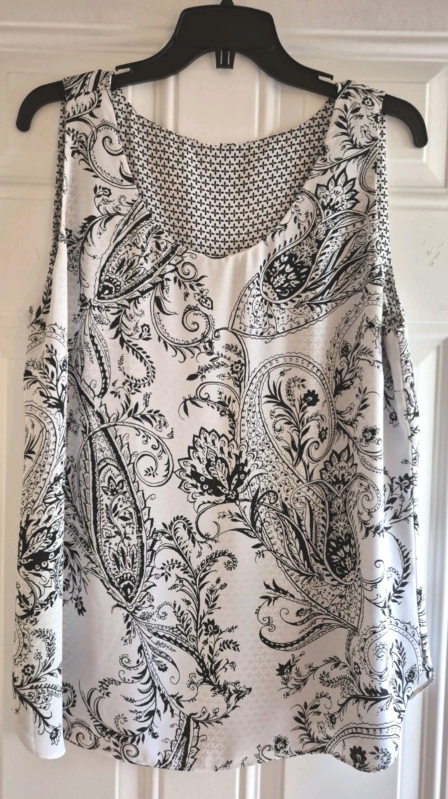 BRAND UNKNOWN Reversible Sleeveless Blouse – XL – Scoop Neck, Straight Hem