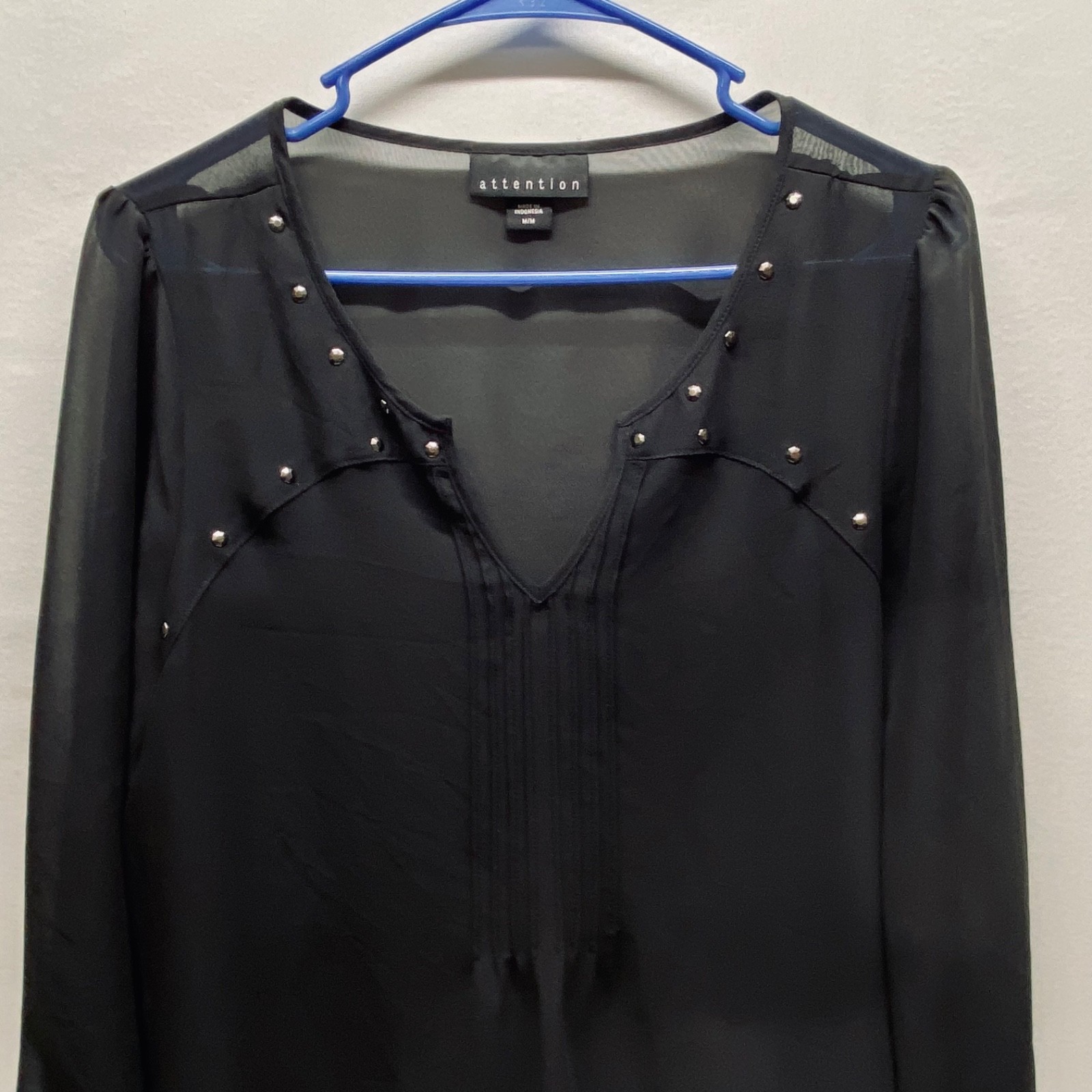 Attention Blouse Womens Medium Black Sheer V-Neck Studded 3/4 Sleeve Popover Top