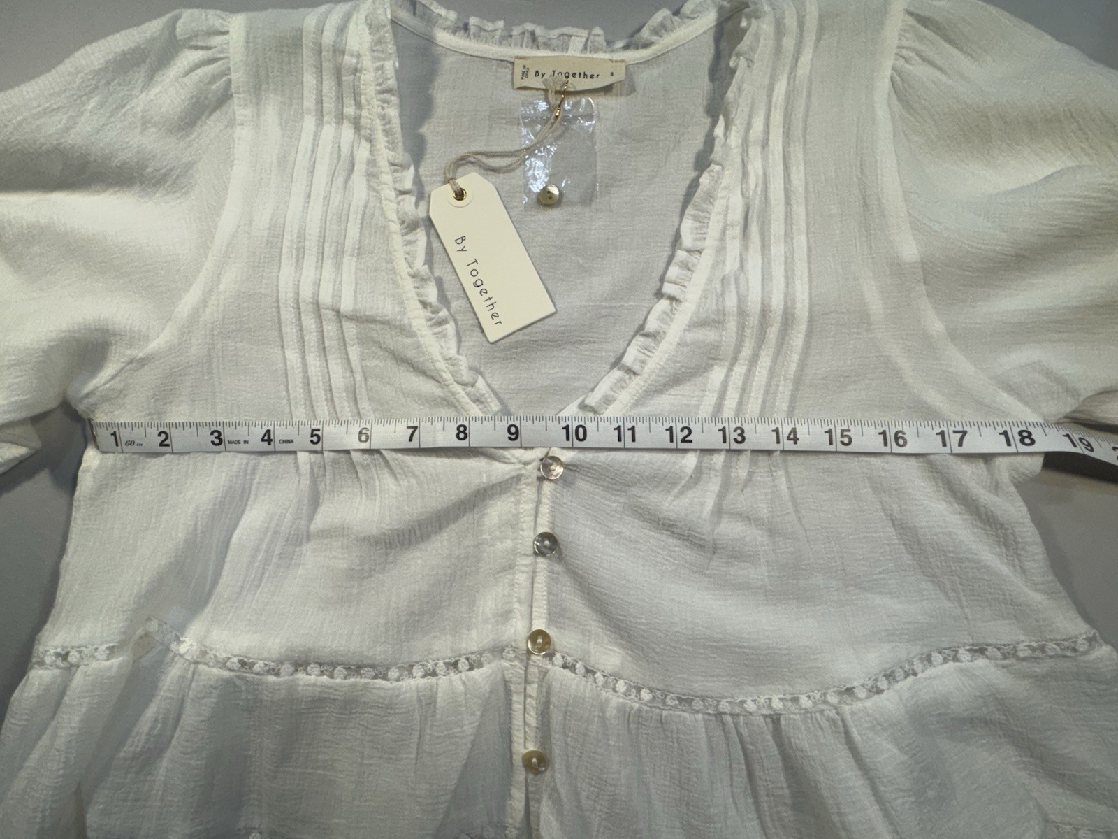 By Together Women’s White Solid V-Neck 3/4 Sleeve Peasant Ruffle Lace S