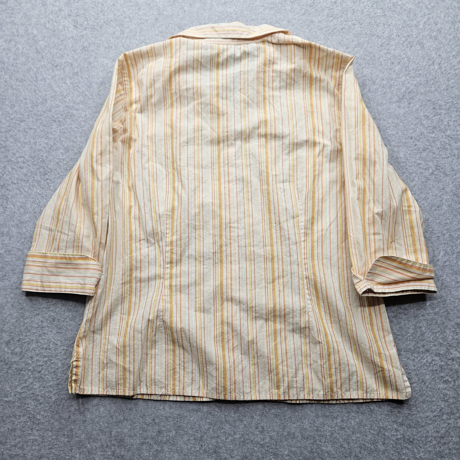 Harve Benard Women’s Medium Yellow Button-Down Long Sleeves