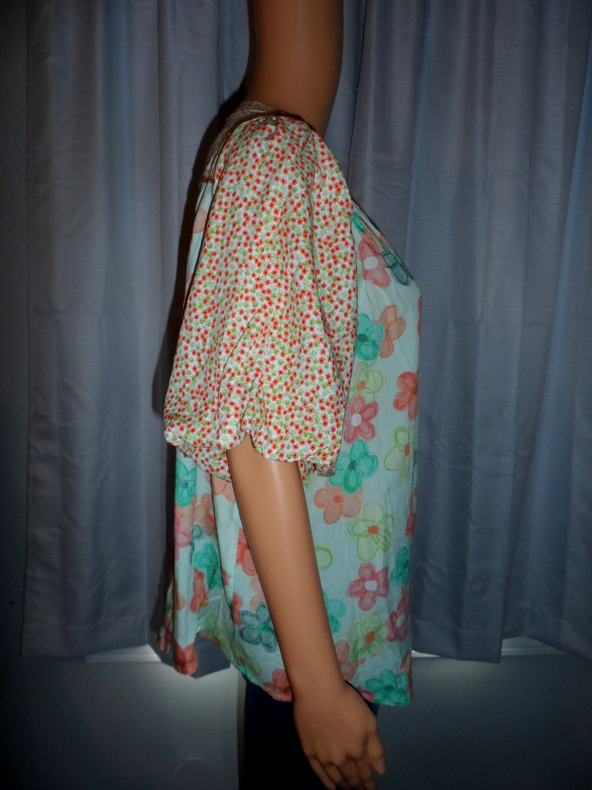 Pretty Sage & Fig size M green orange floral print button up puff sleeve shirt