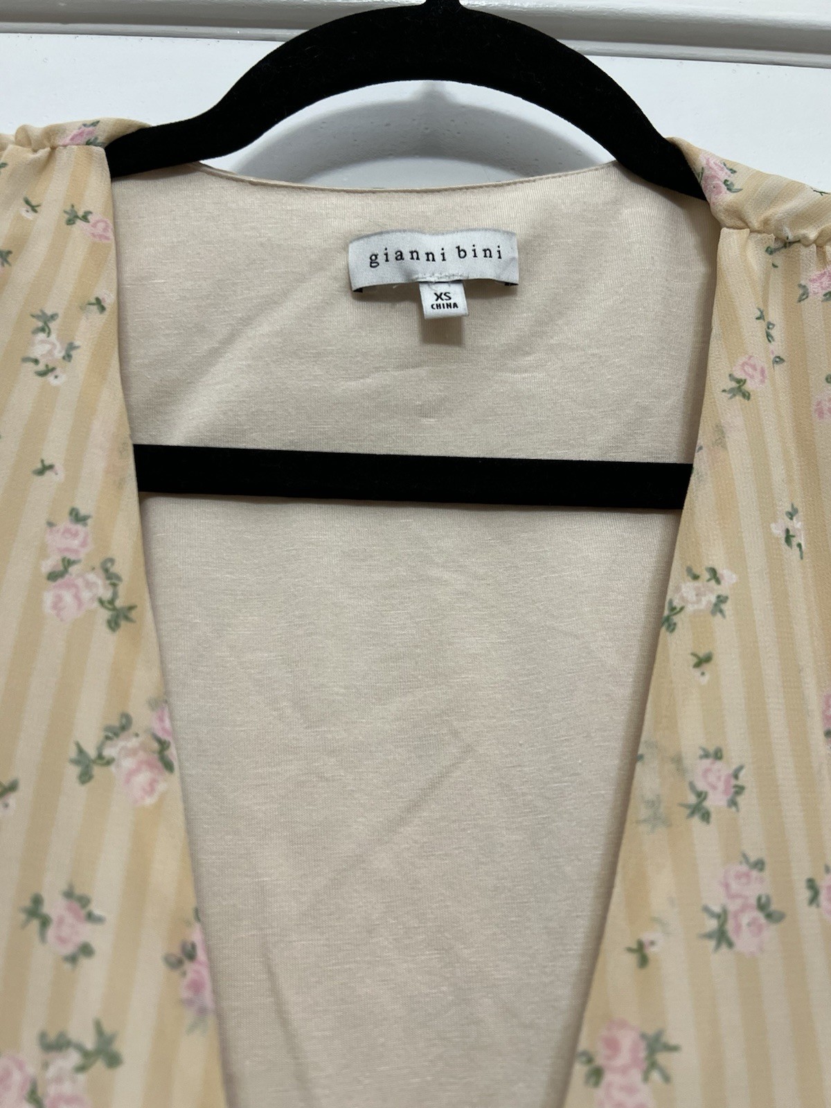 Gianni Bini Floral Cropped Top Womens Size XS Long Sleeve Boho Cottage Core