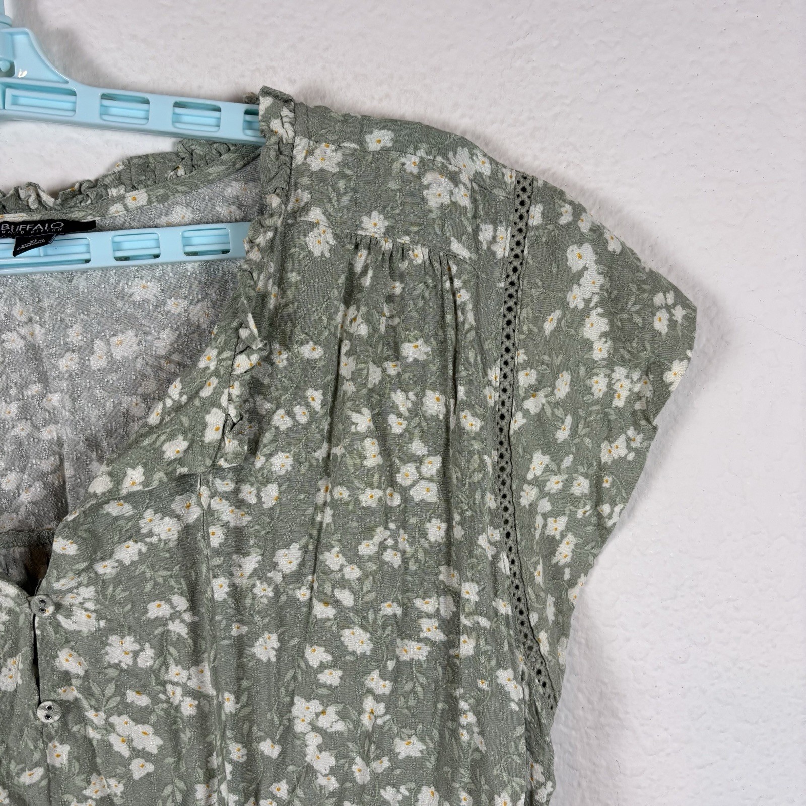 Buffalo David Bitton Womens T Shirt Sz XL Short Sleeve Floral Blouse Excellent