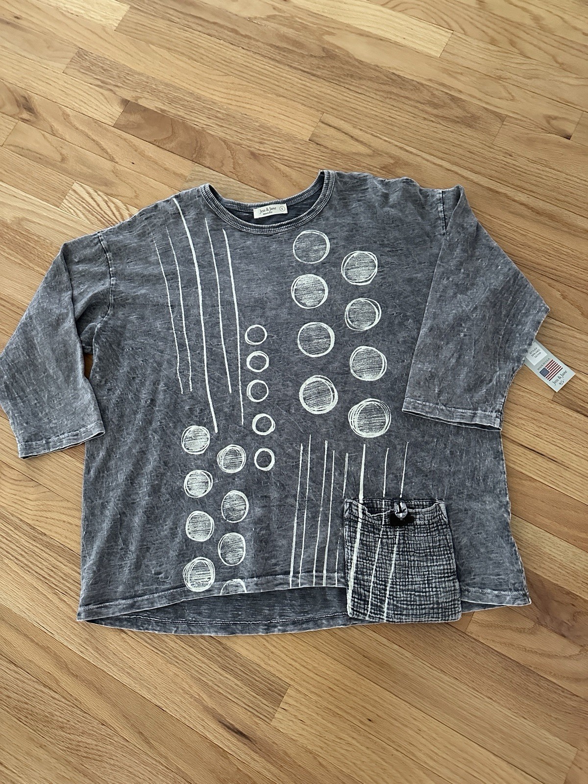 Jess & Jane Boutique Dot & Line Top Large NWT $85