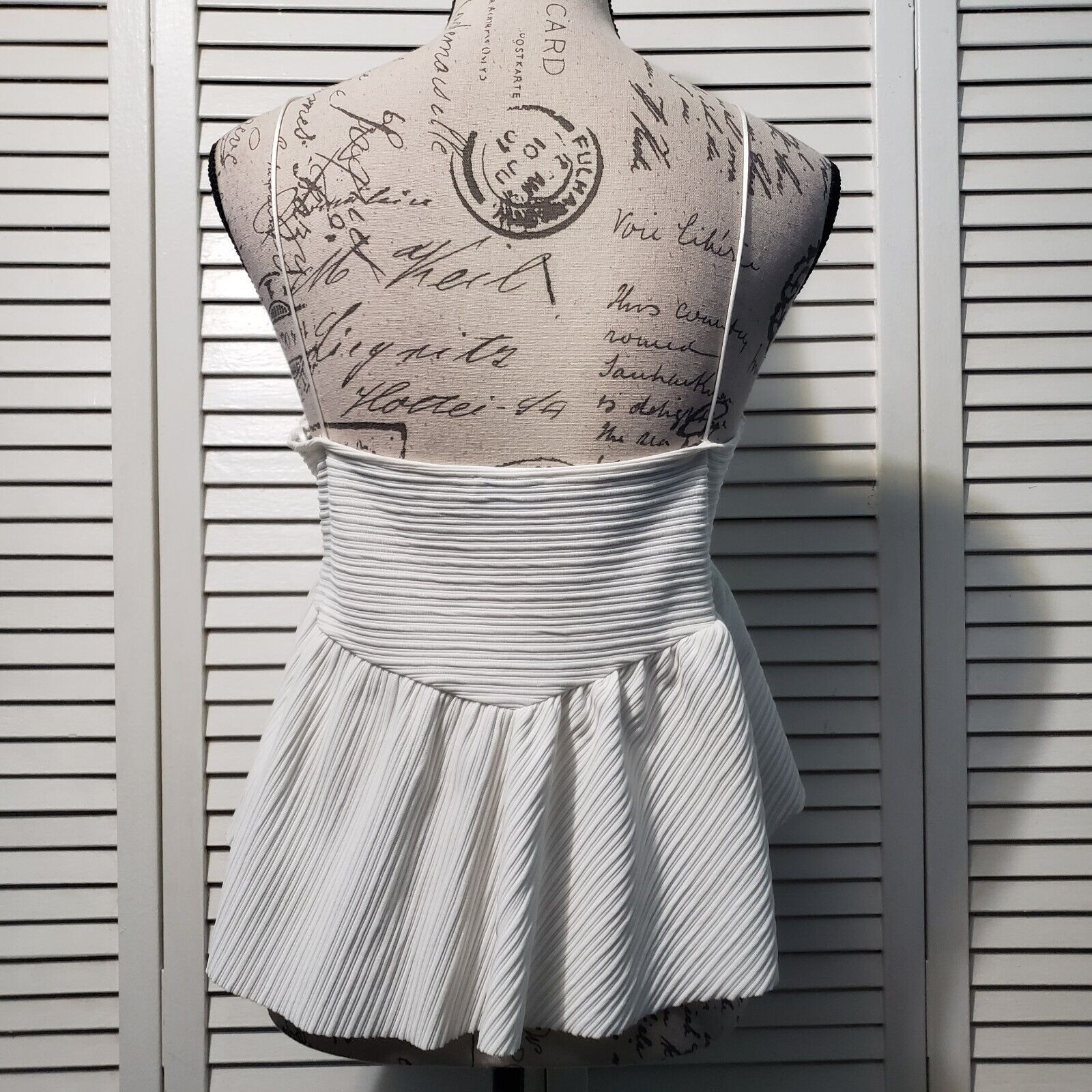 Zara Trafaluc Baby Doll Tank Women’s Medium White Ribbed Camisole Top Side Zip