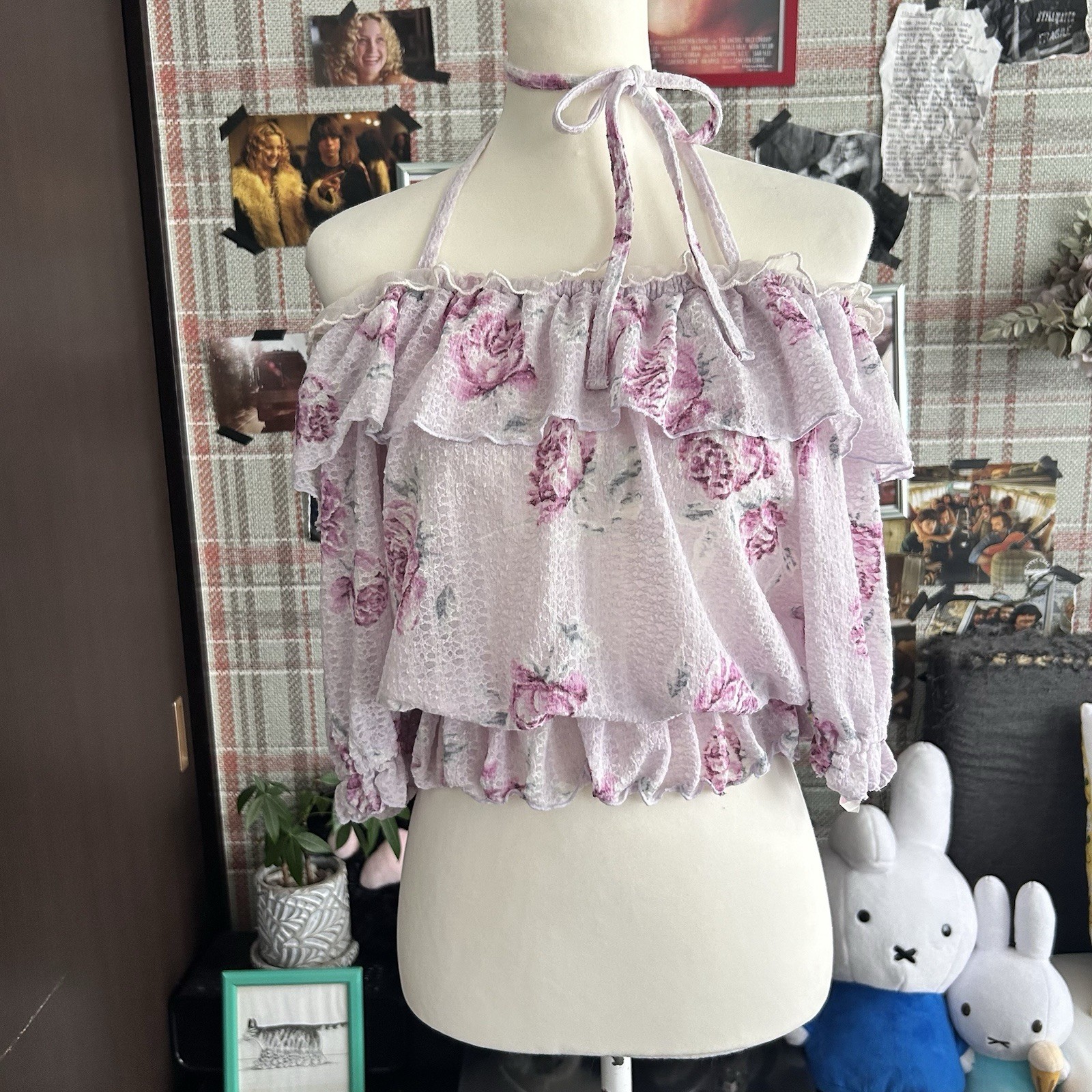 Rare LIZ LISA Vent Collection Halter Neck Off-Shoulder Sheer Lace Floral Top